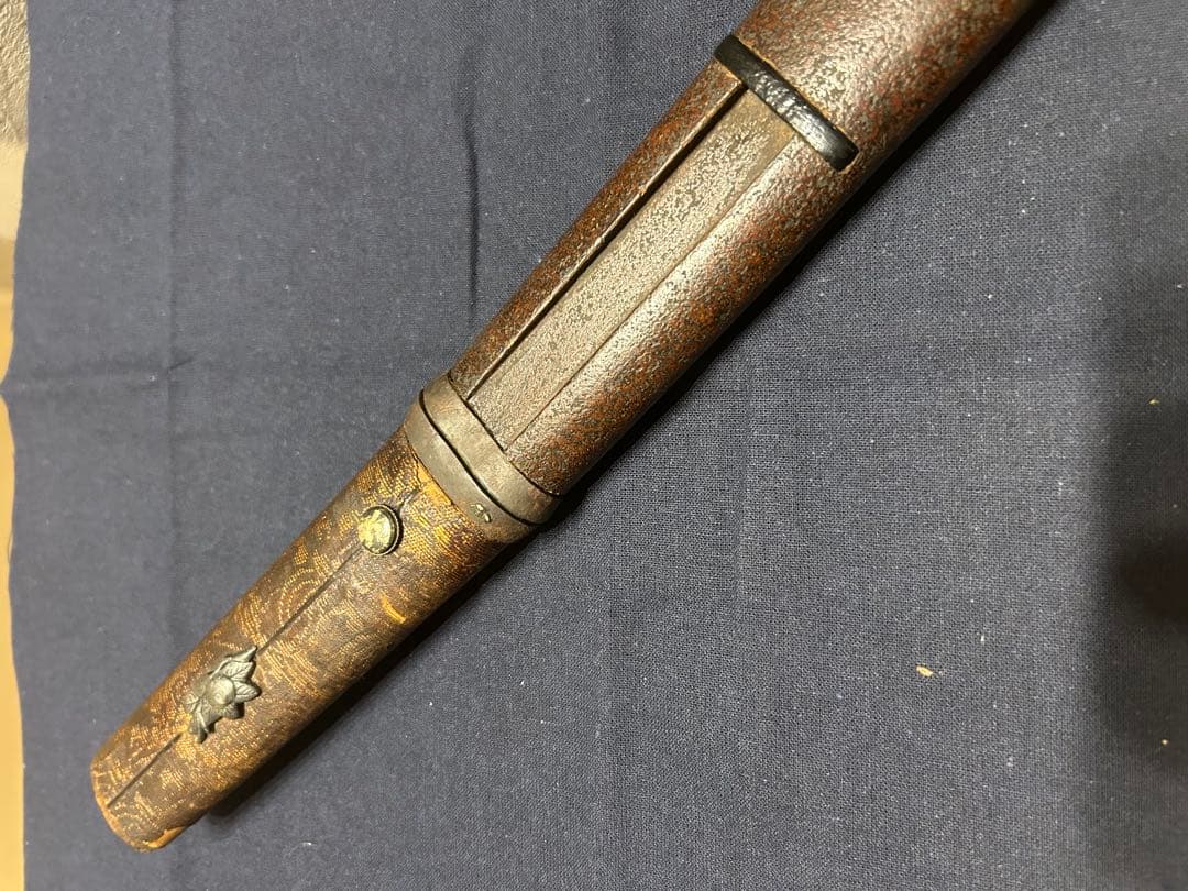 【木製刀身】装飾短刀 木製刃付き 切羽 目貫 目釘 斬鉄剣