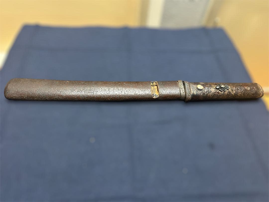 【木製刀身】装飾短刀 木製刃付き 切羽 目貫 目釘 斬鉄剣