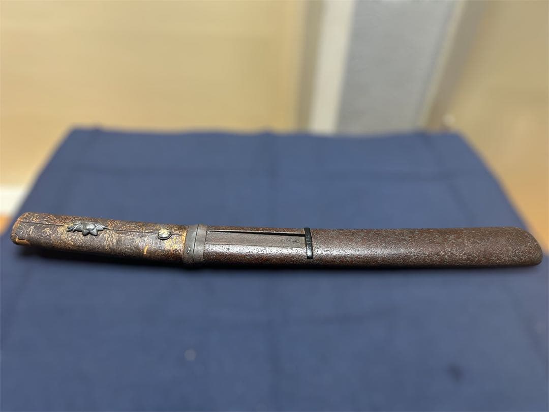 【木製刀身】装飾短刀 木製刃付き 切羽 目貫 目釘 斬鉄剣