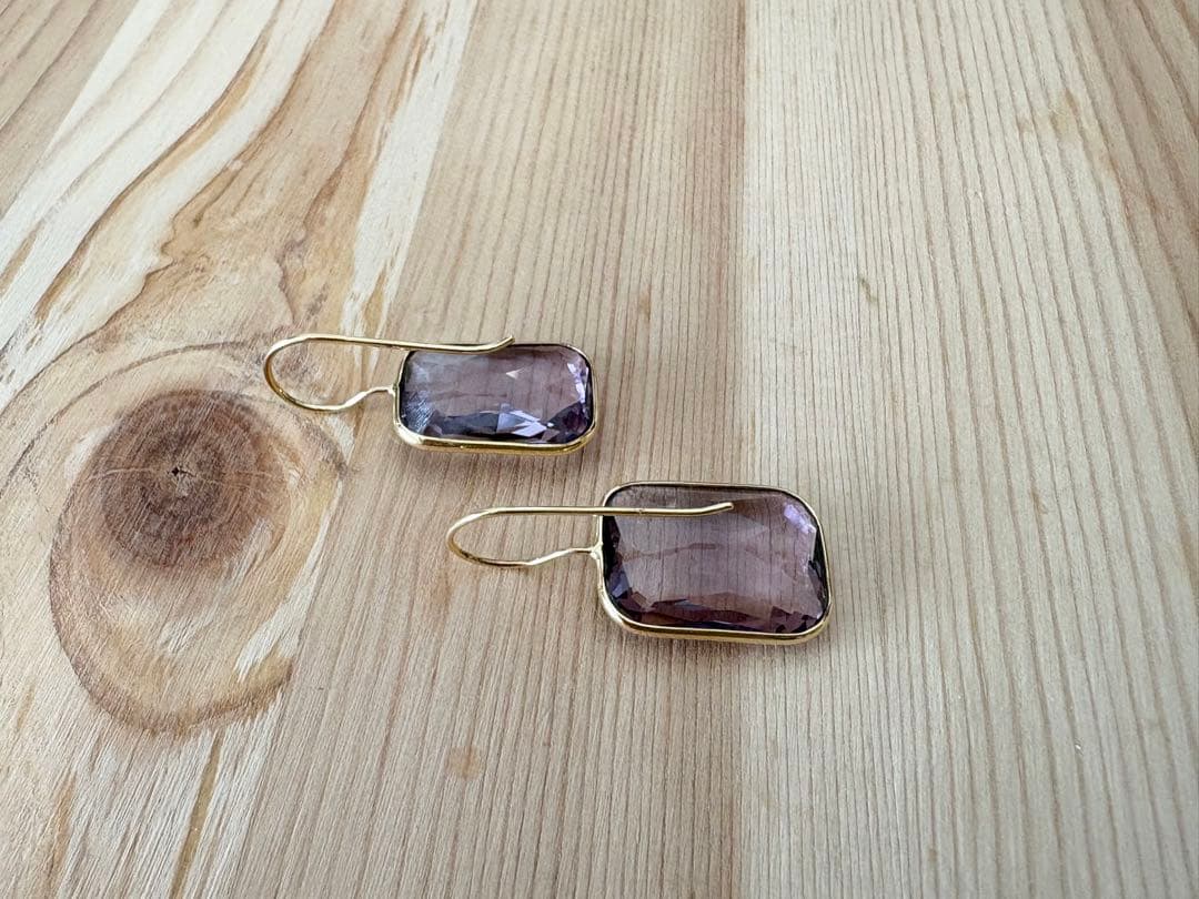 最終値下げ。出品は、31日まで。ラスール　Lレクタングルピアス　アメシスト