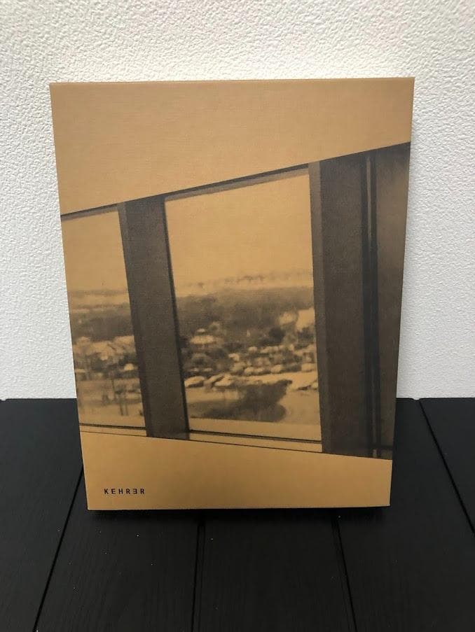 Buzzing at the Sill ピーター写真集 洋書