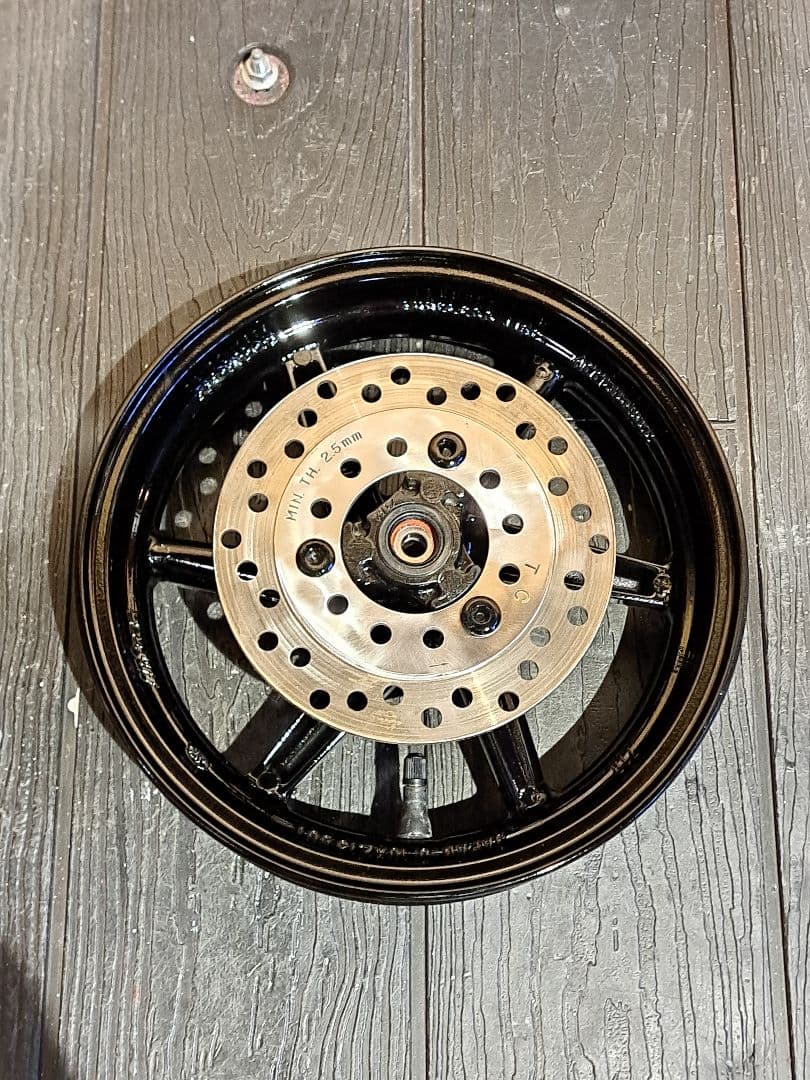 ライブディオZX AF35ホイール