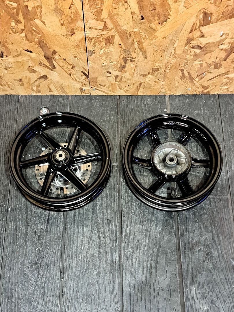 ライブディオZX AF35ホイール