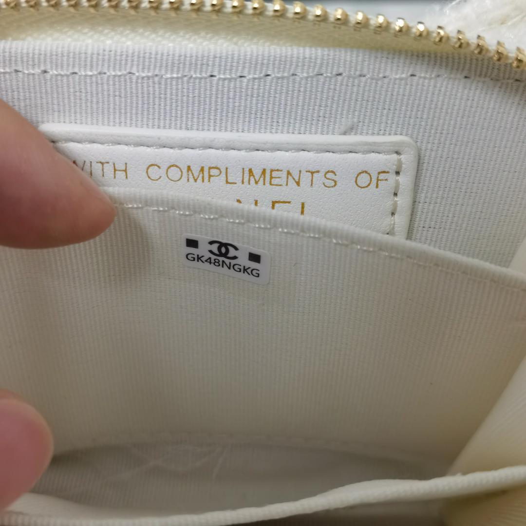 チェーンクラッチ ミニ財布