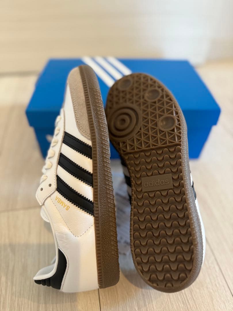 adidas Samba ホワイト ブラック スニーカー