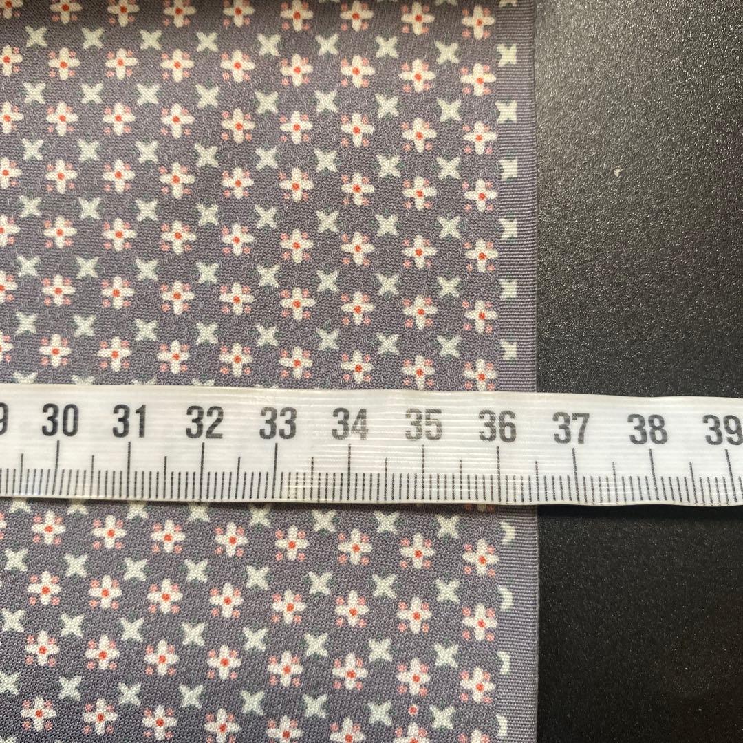 m*a様 反物　本京染　東京染小紋　上品で素敵です　グレー系　通商産業大臣指定伝