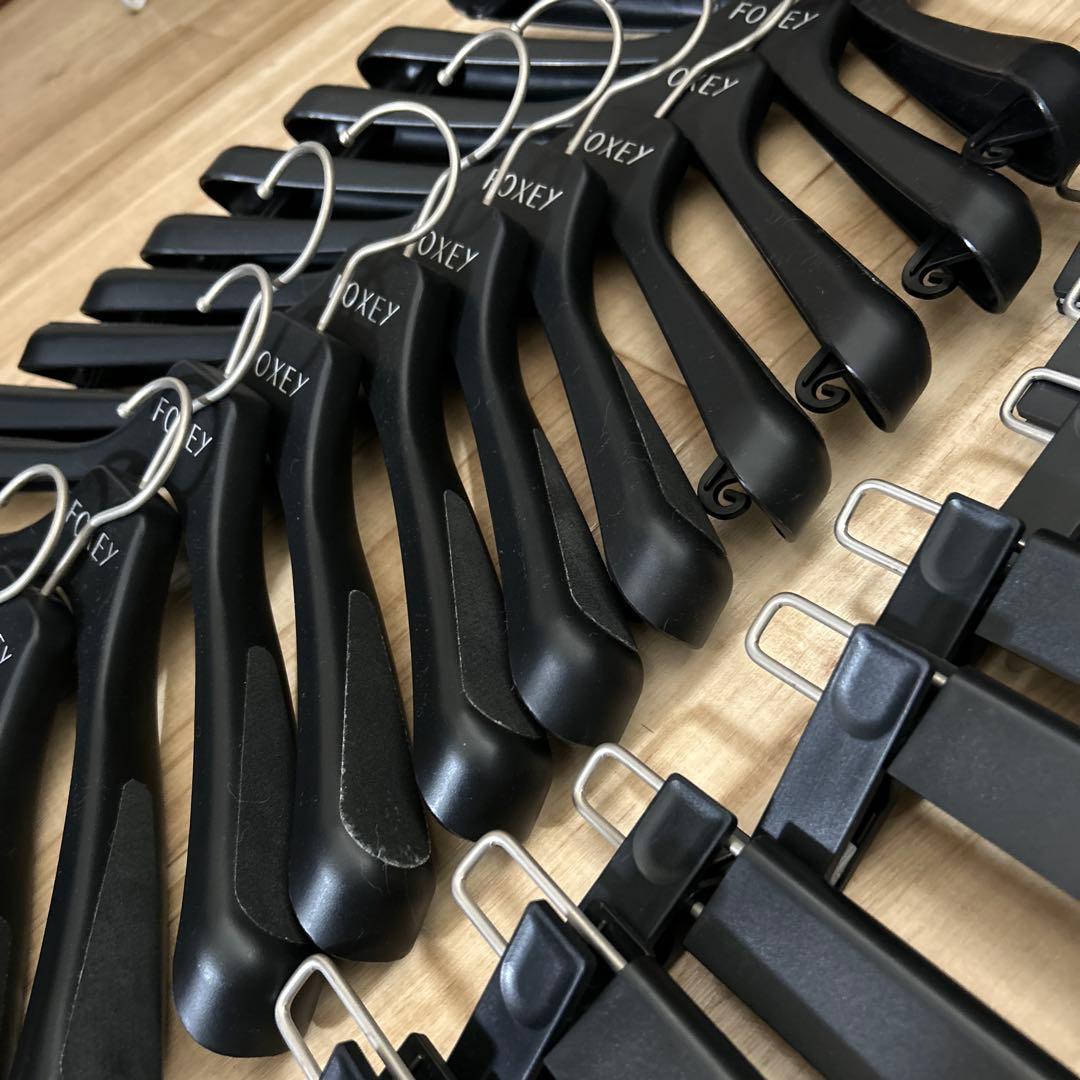 FOXEY ハンガー　大量　　全部で27本　送料込　匿名配送