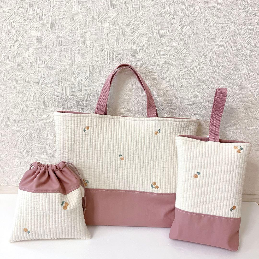 レッスンバッグ 上履き入れ　コップ袋　ヌビ　さくらんぼ刺繍