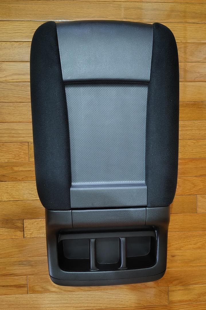 よっちゃん　キャラバン GRANDプレミアムGX 純正センターコンソール