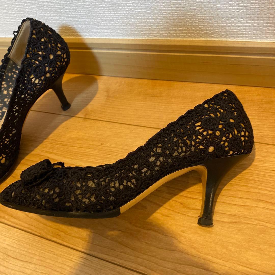 r*ル様 Ferragamo ネイビー レース編みオープントゥヒール