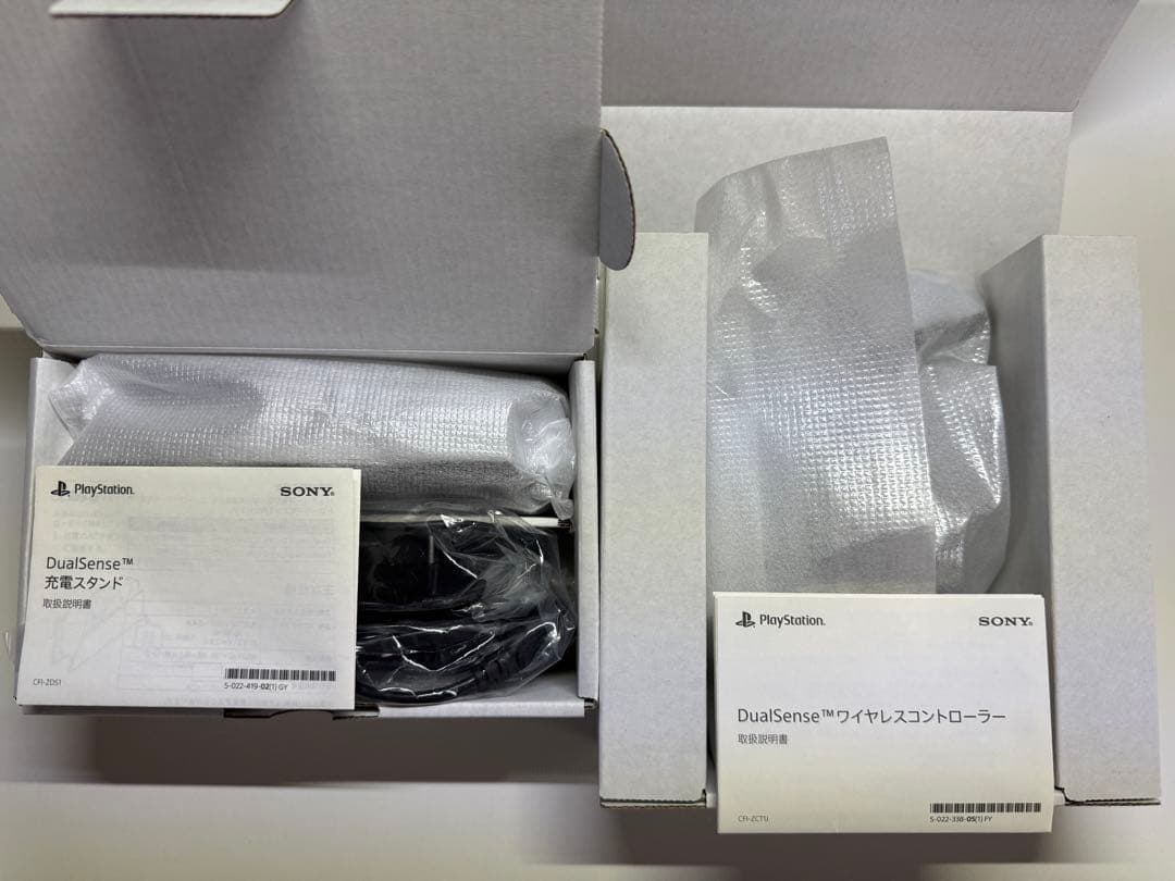 PS5 DualSenseワイヤレスコントローラ 充電スタンド