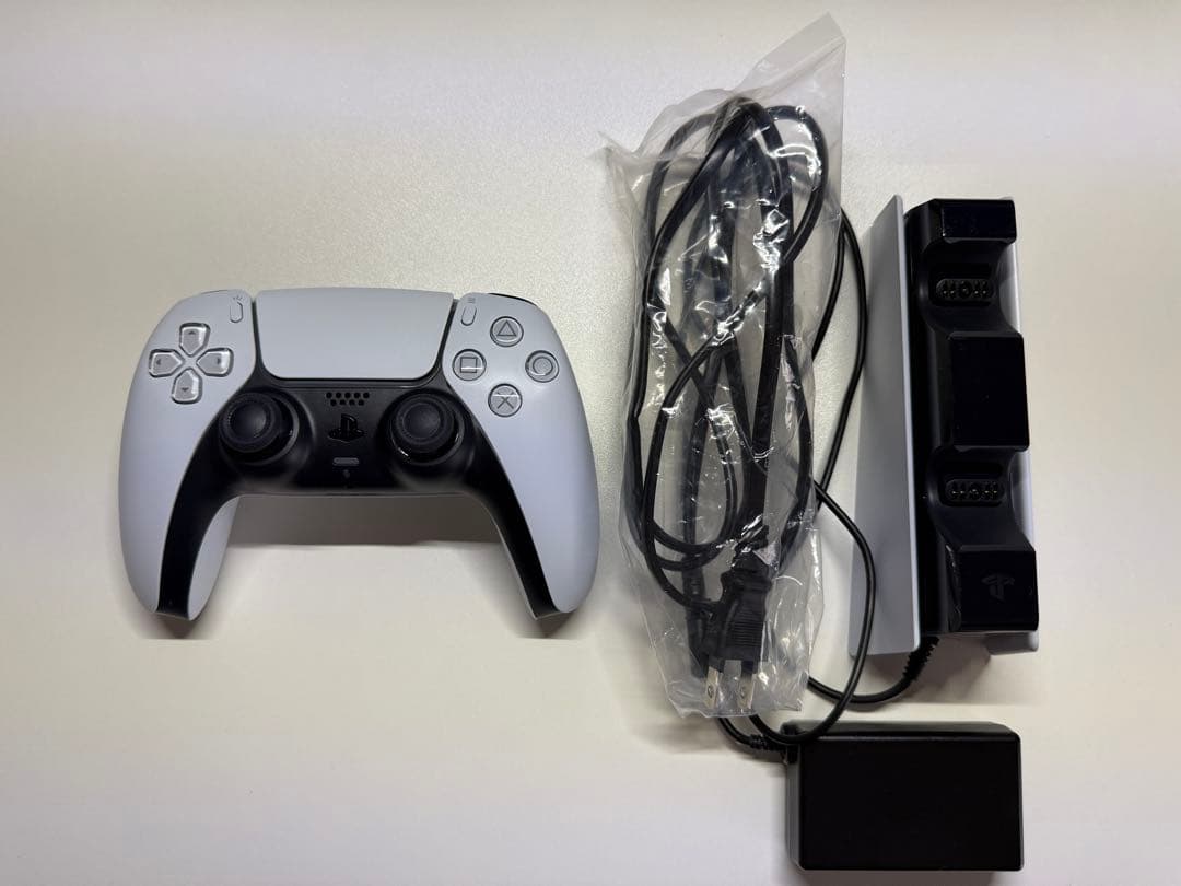 PS5 DualSenseワイヤレスコントローラ 充電スタンド