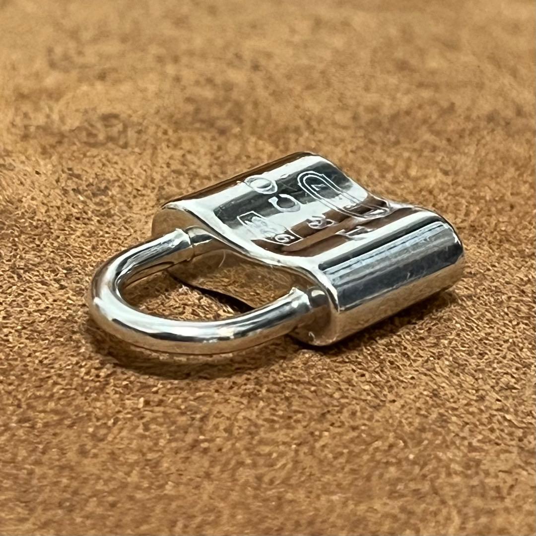 ティファニー 1837 カデナ パドロック ペンダントトップ チャーム