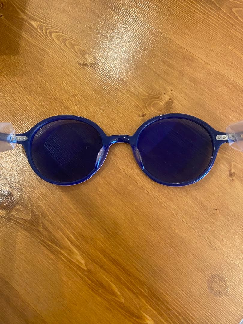 t*o様 THOM BROWNE ラウンドサングラス ブラック/ブルー