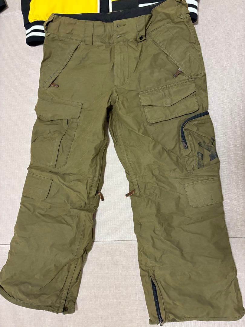 アナログ　スノーボードウェア ジャケット パンツ 上下セット　M