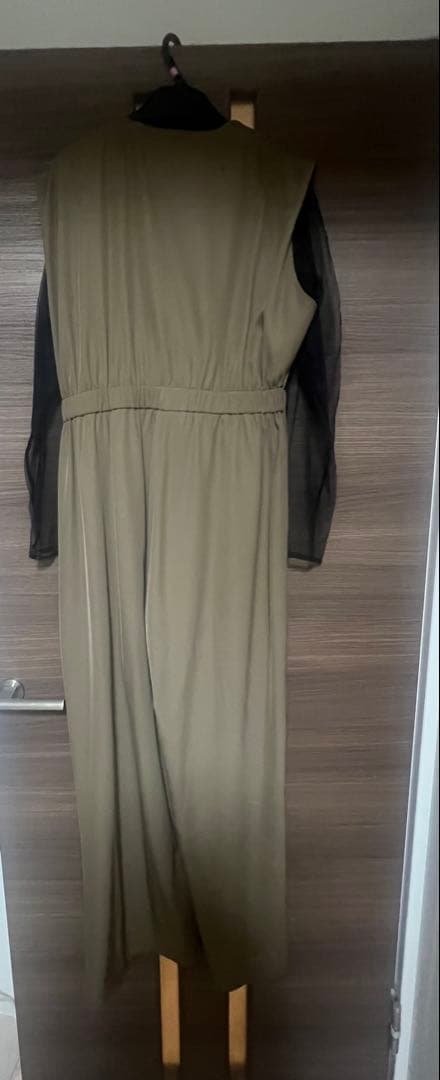 オールインワンパンツ