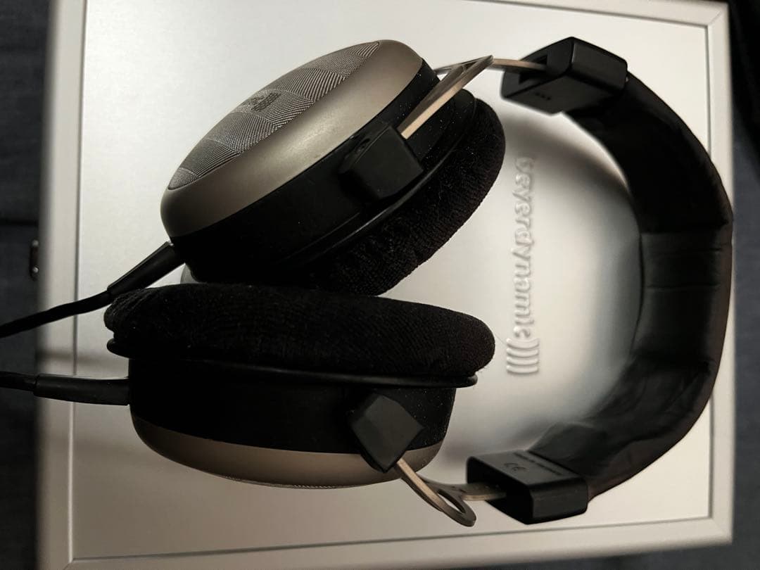 ヘッドホン beyerdynamic T1 1st gen