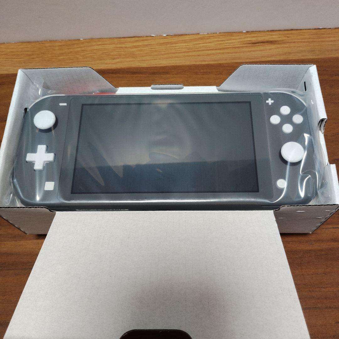 ★任天堂　Switch　ライト　本体　グレー　新品未使用