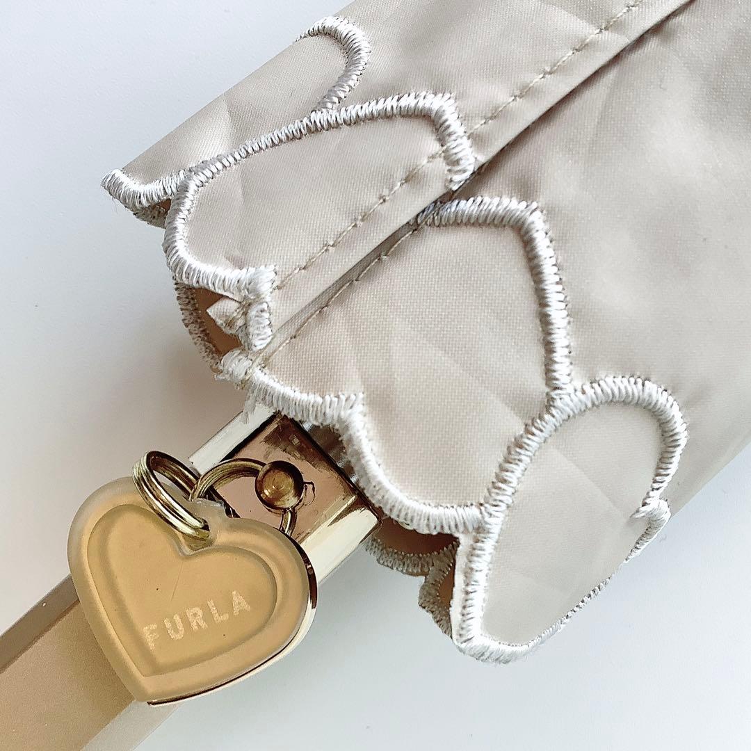 新品★フルラ★FURLAハート刺繍 晴雨兼用2段折りたたみ日傘雨傘★ベージュ