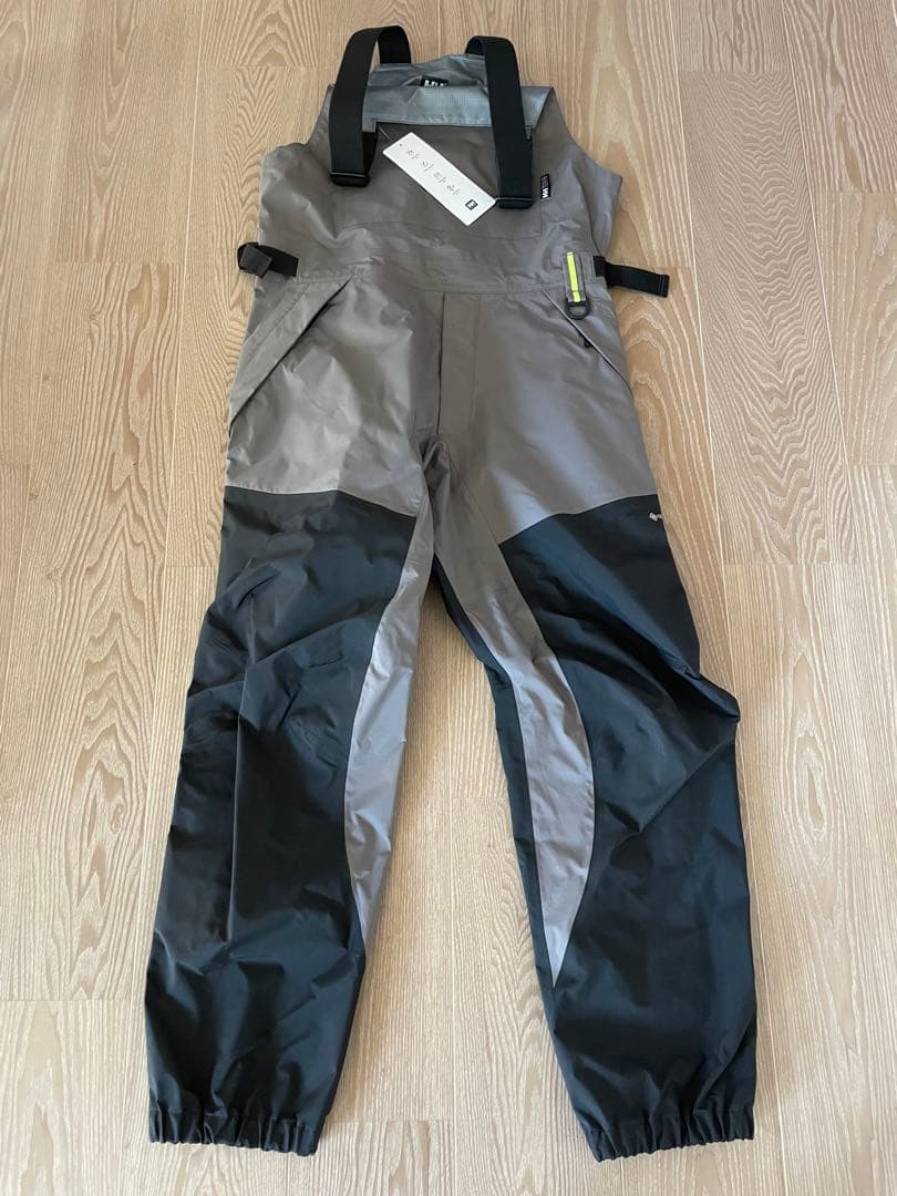 最終値下げ！釣り専用設計　HELLY HANSEN アトラクターゴアテックス