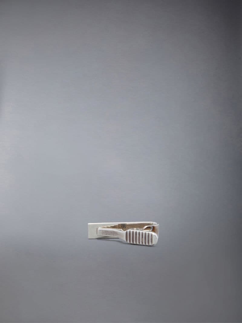 新品トムブラウン THOM BROWNE 4BAR ショート タイバー タイピン