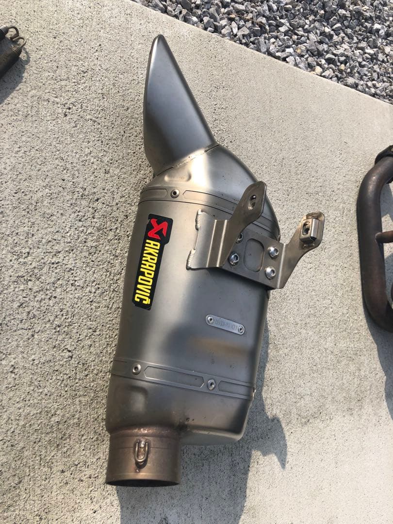 MT-09 14-20 アクラポビッチ フルエキ マフラー