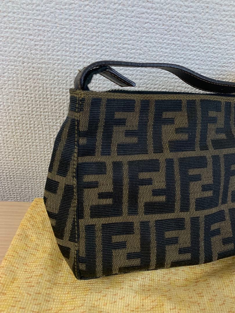 奈々美様 FENDI ズッカ柄 アクセサリーポーチ