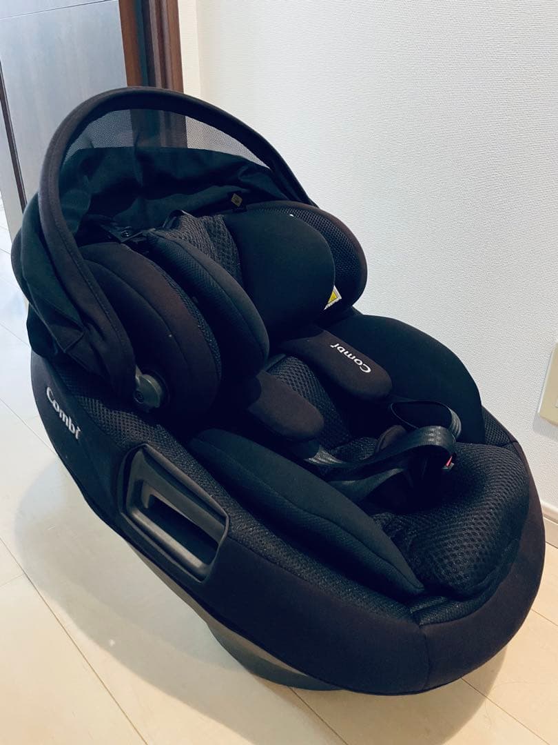 【最上位モデル】combi チャイルドシート THE S PLUS【プロ配送】