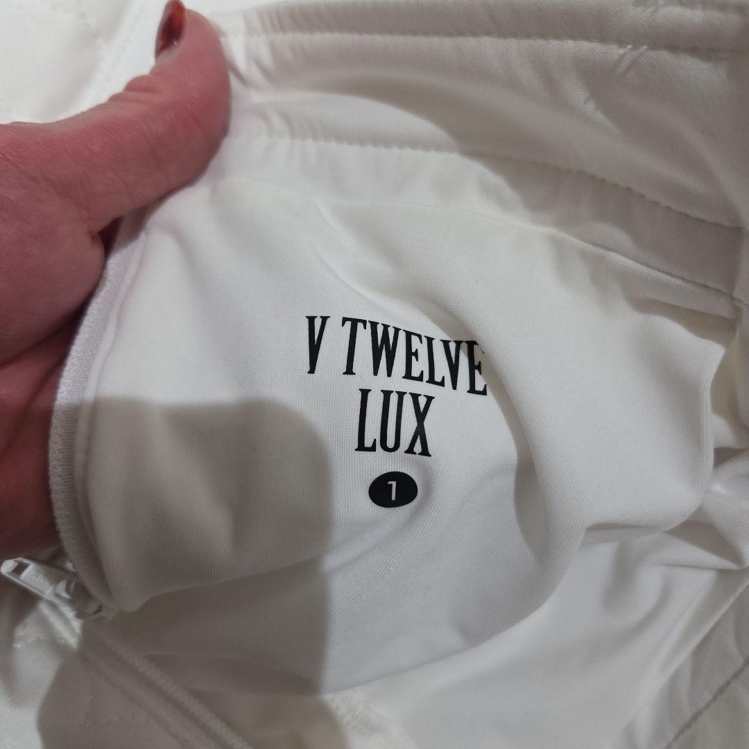 V TWELVE LUX キルティングスカート ホワイト