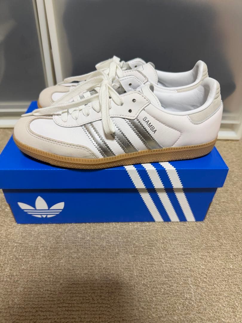 adidas Samba ホワイト/シルバー スニーカー