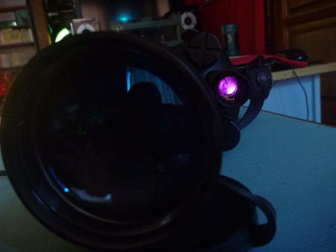 希少！ナイトビジョン ナイトスコープ 暗視眼鏡 RETRON M１０１