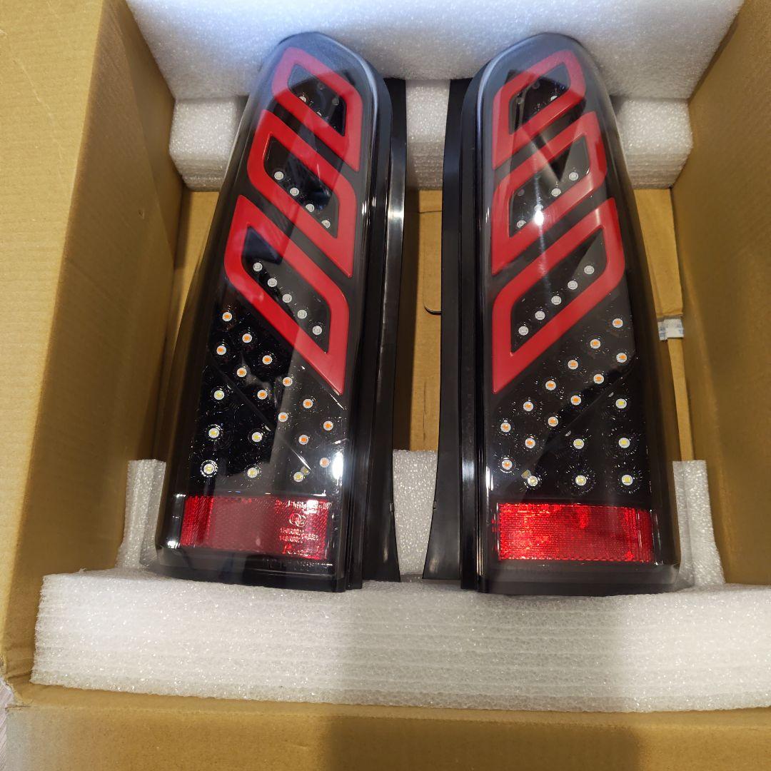 プロボックス　ショウワガレージ　LEDテールランプ　ライトスモーク