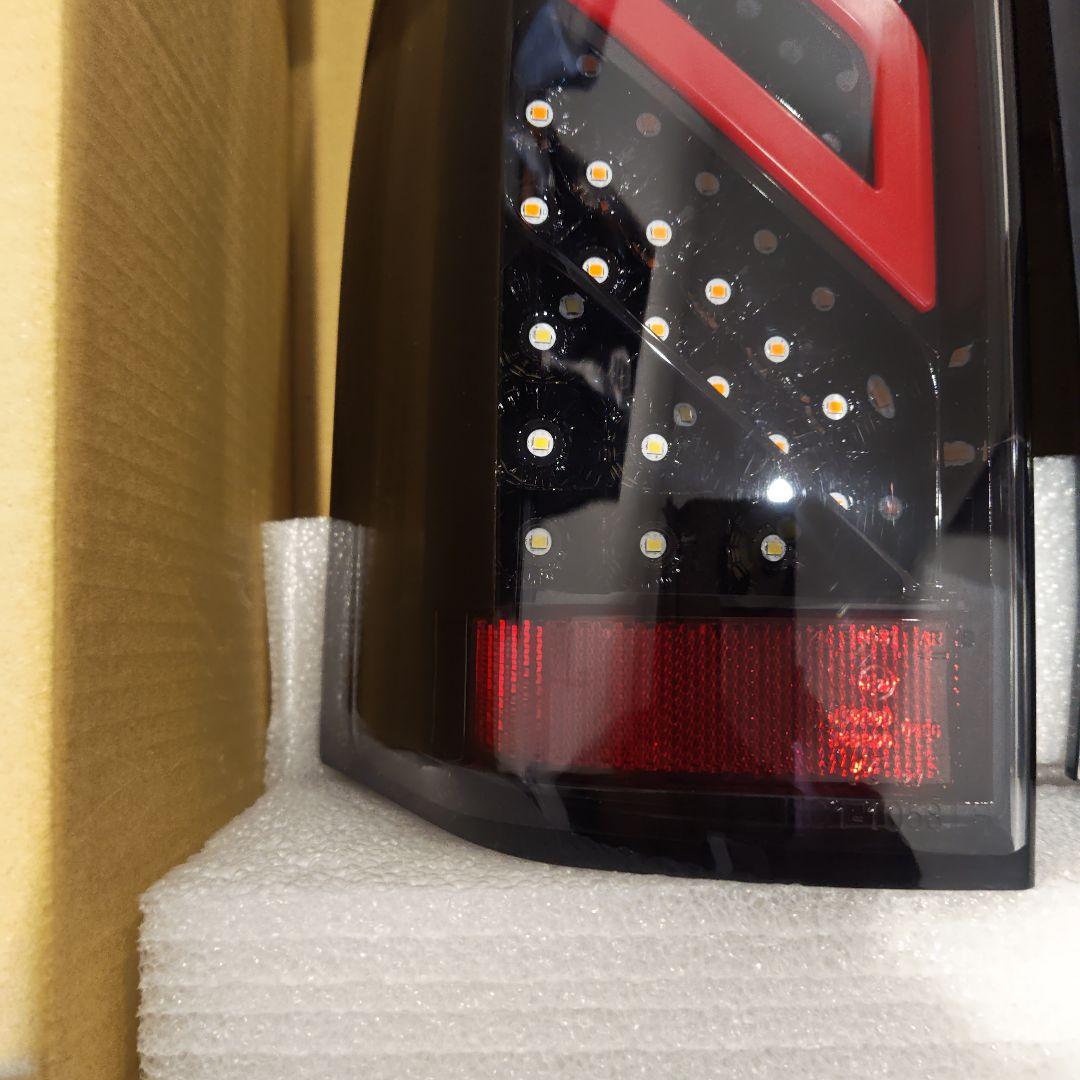 プロボックス　ショウワガレージ　LEDテールランプ　ライトスモーク