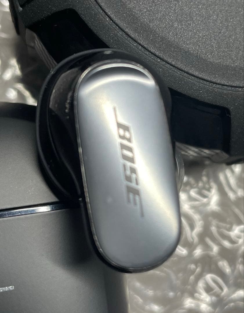 【美品】Bose QuietComfort Ultra ワイヤレスイヤフォン