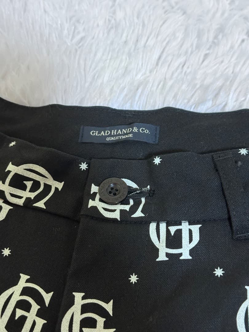 未使用タグ付 GLAD HAND FAMILY CREST 総柄 パンツ