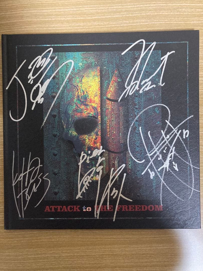 PIERROT 直筆サイン入りツアーパンフレット