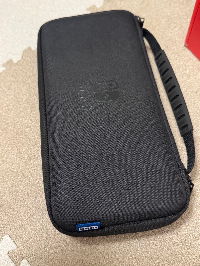 Nintendo Switch ホワイト 本体 + Joy-Con + ケース