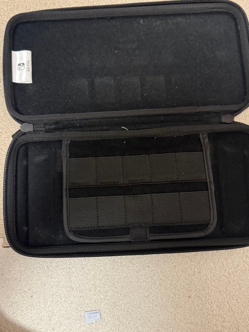 Nintendo Switch ホワイト 本体 + Joy-Con + ケース