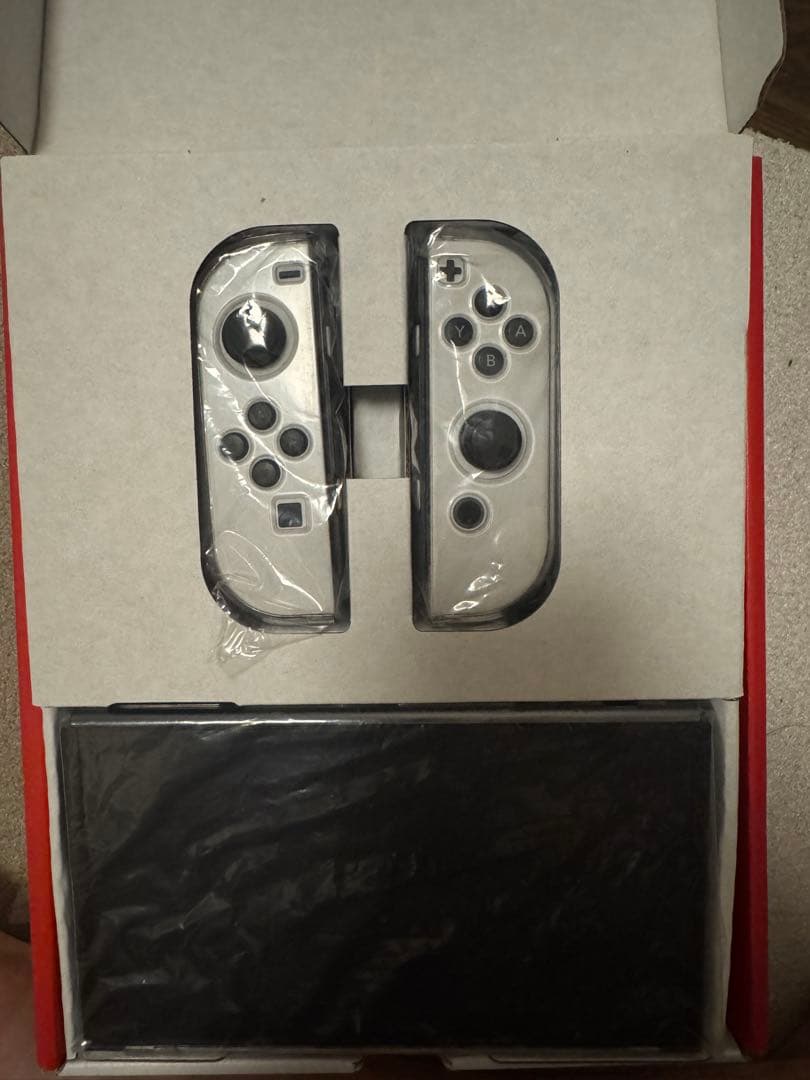 Nintendo Switch ホワイト 本体 + Joy-Con + ケース