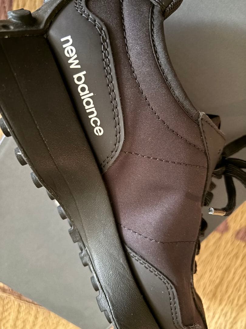 New Balance 327スニーカー ブラック　23cm 使用感ほぼなし