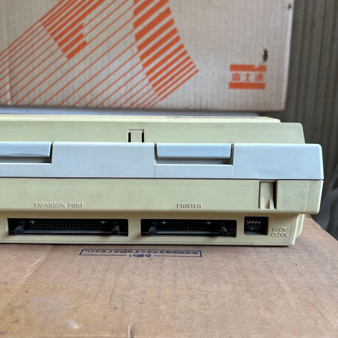 希少　富士通　マイクロ7 MB25010 パーソナルコンピューター　当時物