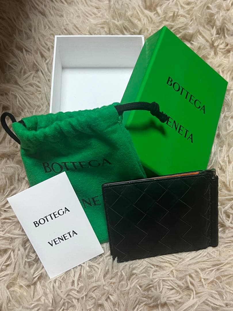ボッテガヴェネタ マネークリップ 二つ折り財布 箱付き 正規品