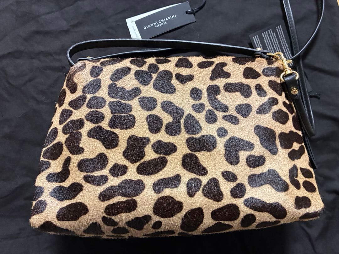 ジャンニキャリーニ　ヒョウ柄ショルダーバッグ