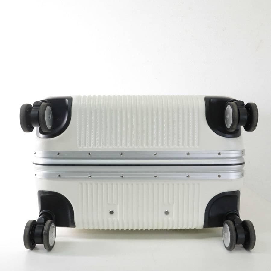 スイスミリタリー スーツケース 白 プレミアム Cタイプ 64L 24インチ