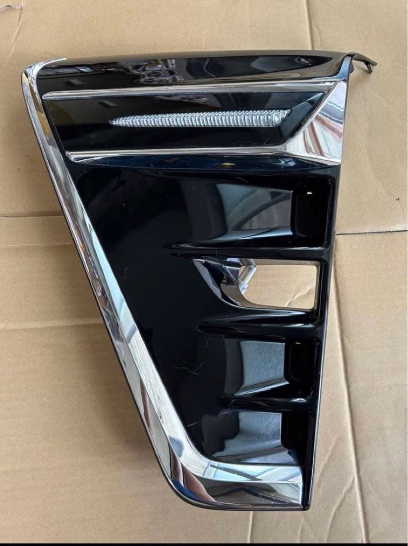 シグネチャイルミ ヴォクシー80