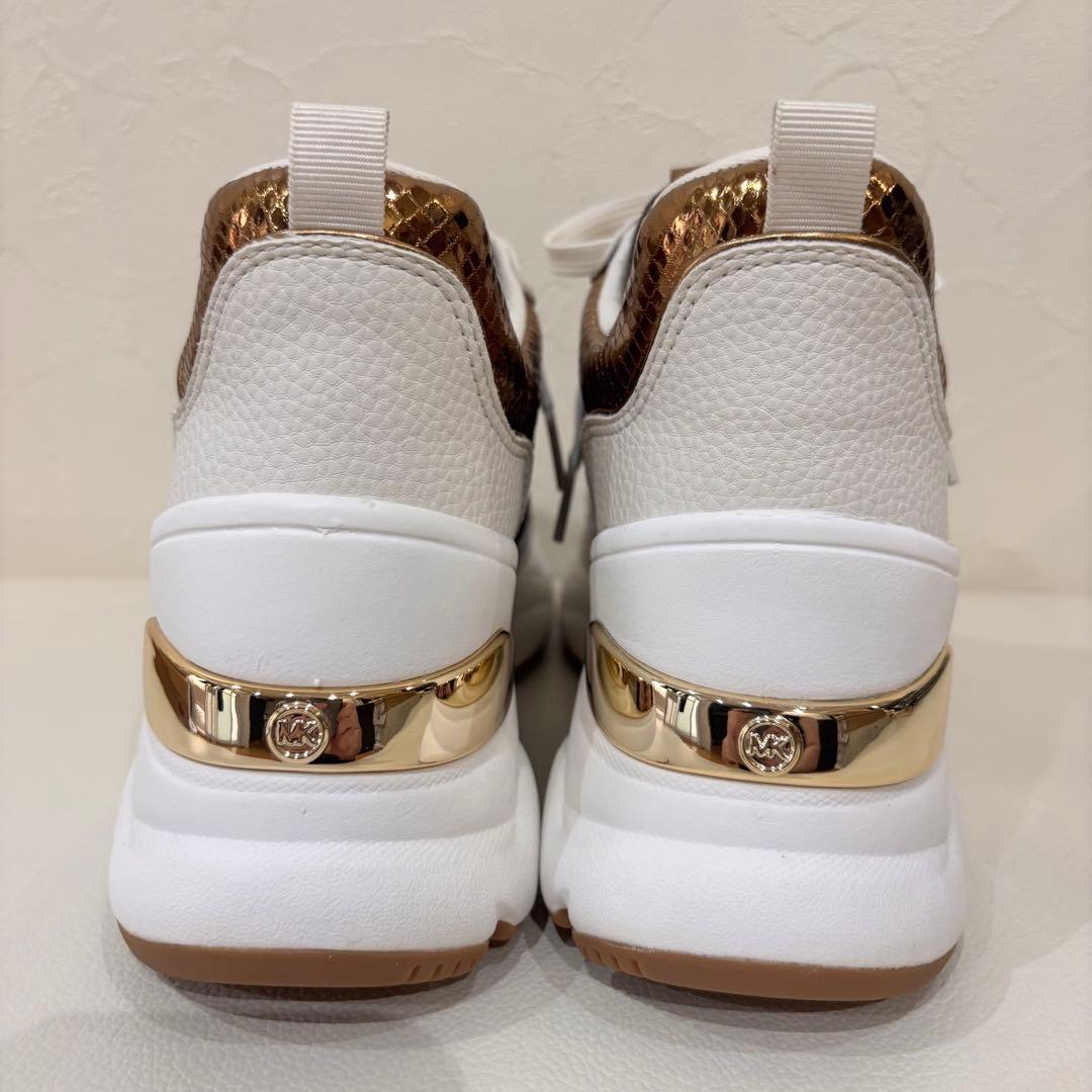 新品【MICHAEL KORS】マイケルコース　メタリック　エンボス　スニーカー