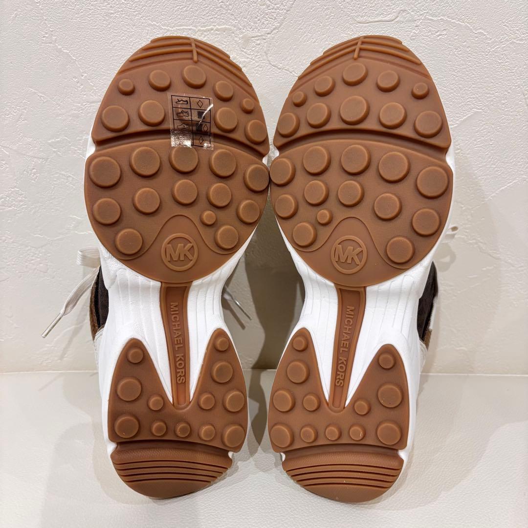 新品【MICHAEL KORS】マイケルコース　メタリック　エンボス　スニーカー