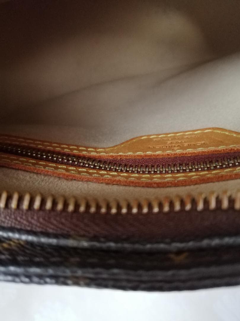 LOUIS VUITTON ルーピングMM M51146【中古】