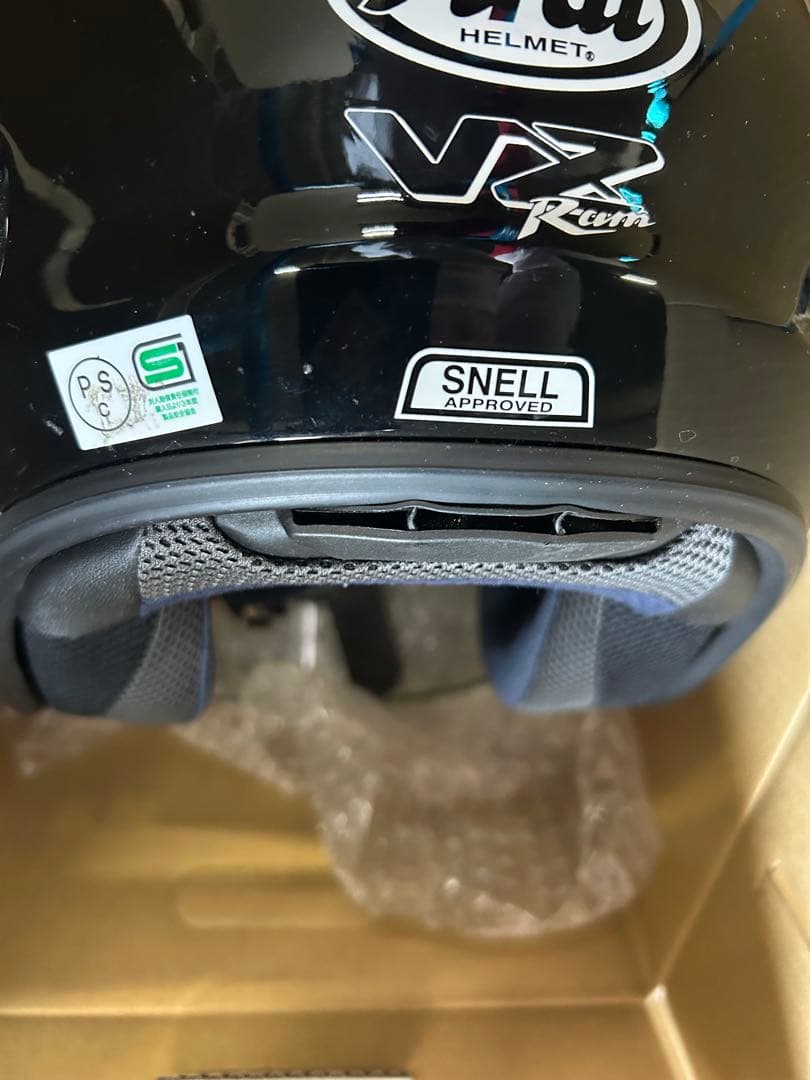 Arai FXRG ブラック フルフェイスヘルメット