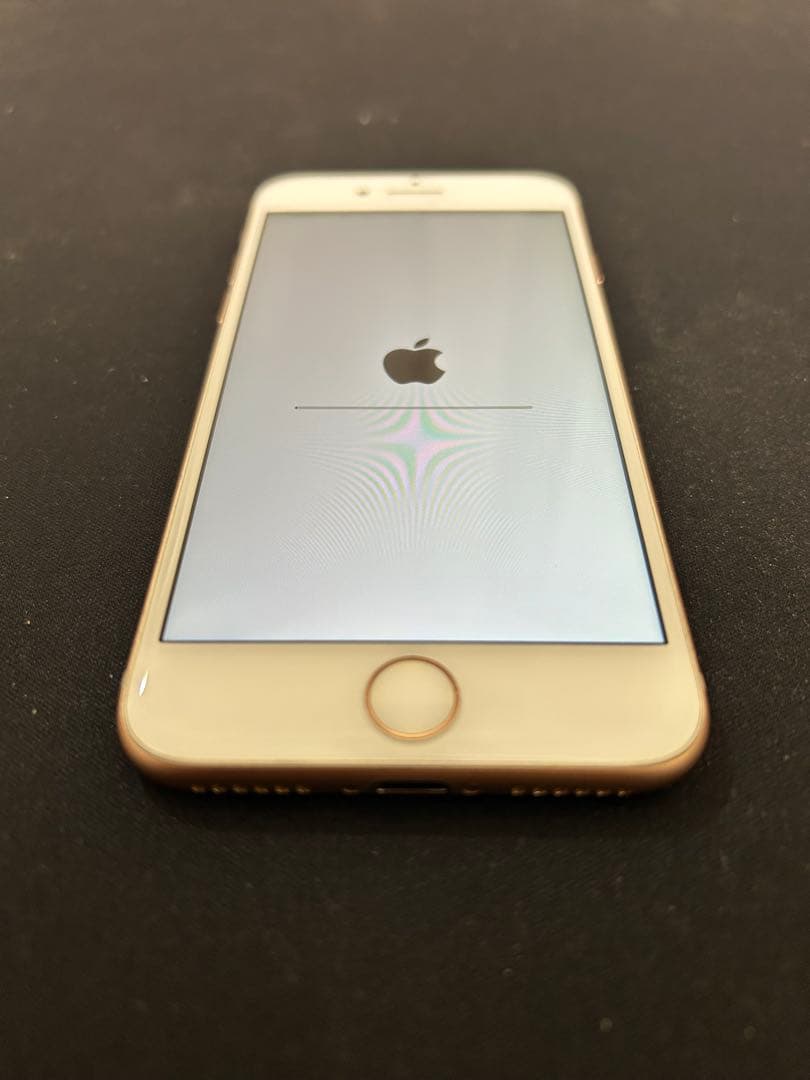 ス*き様 Apple iPhone8 64GB ゴールド 本体 中古